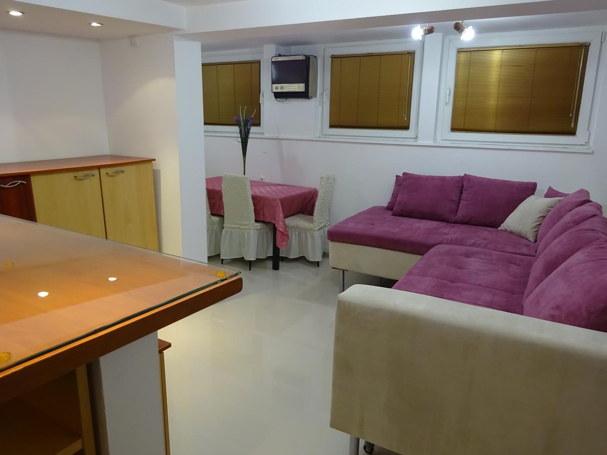 Jasmin White Apartment Skopje Luaran gambar