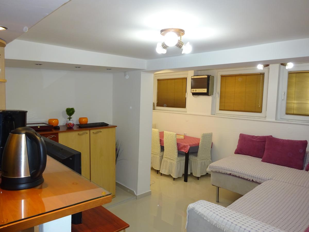 Jasmin White Apartment Skopje Luaran gambar