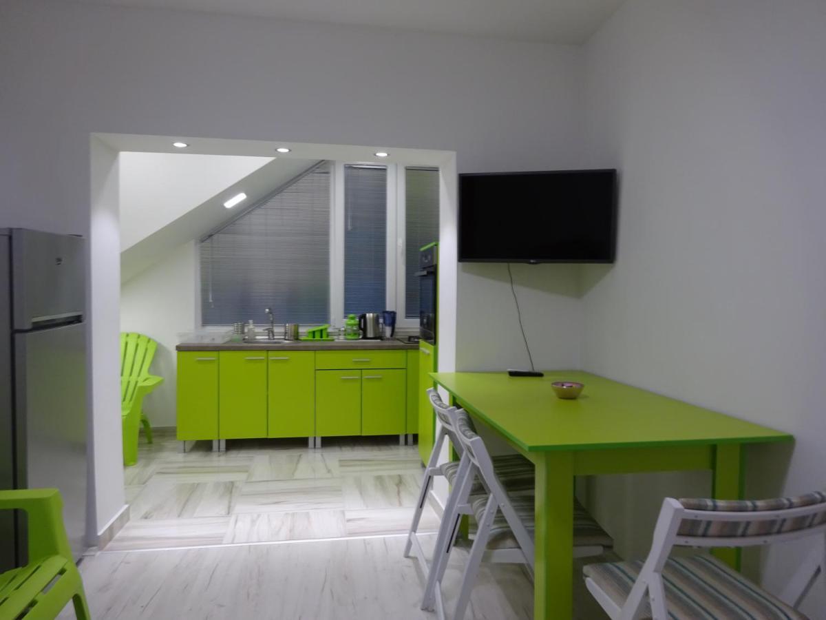 Jasmin White Apartment Skopje Luaran gambar